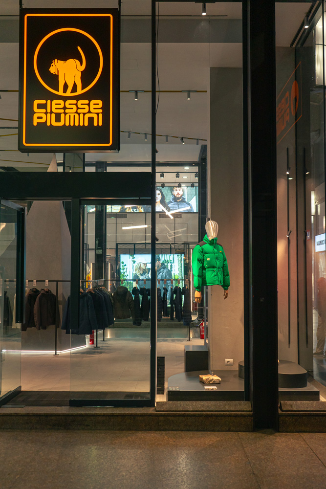 Flagship store Ciesse Piumini: Photo 1